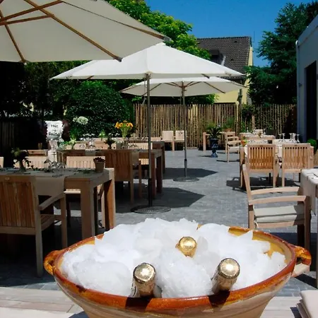 Pret A Gouter Bistro Bar Bed