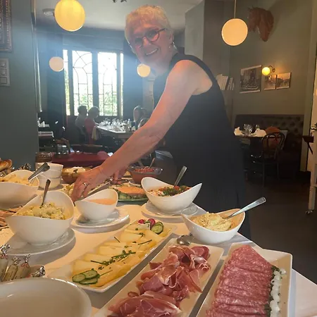 Pret A Gouter Bistro Bar Bed